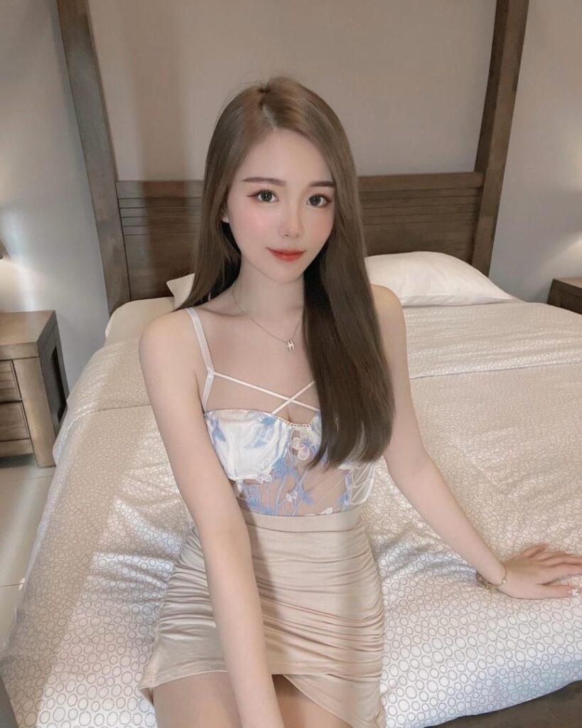Avis Chinatown incalls Escort KL